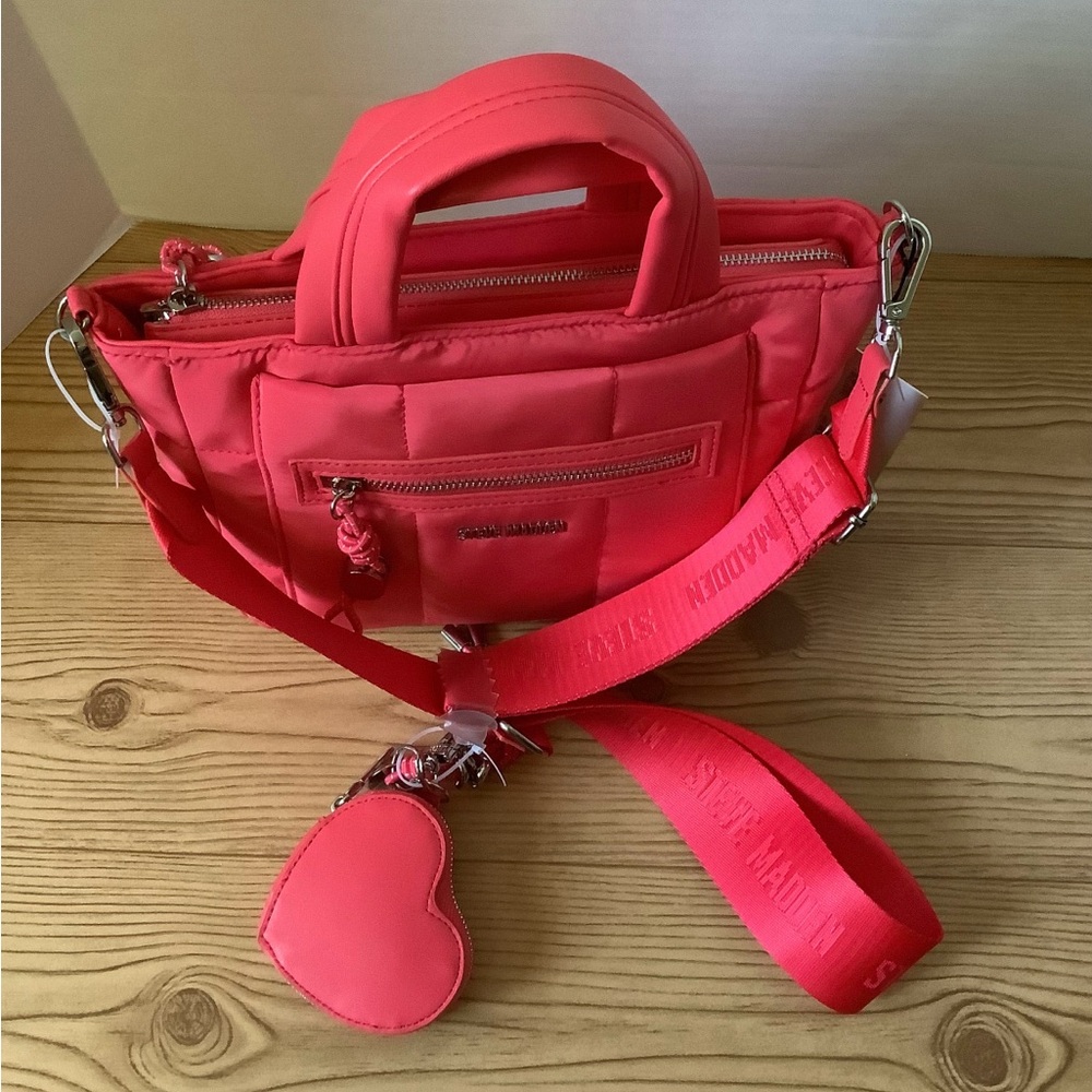 NWT. Steve Madden handbag
